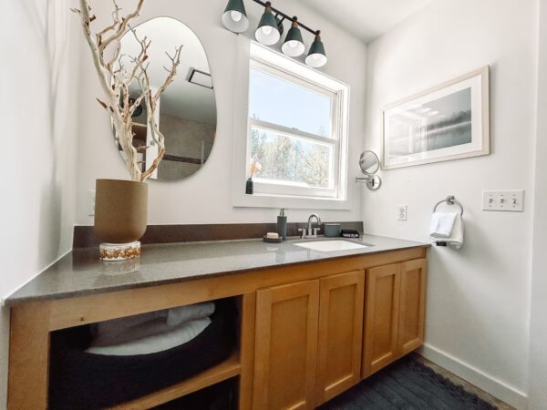 King Master Suite - Image 5
